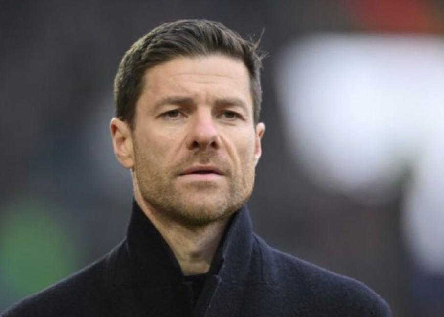 皇冠体育-记者：阿隆索3年合同总薪资为1400万欧，皇马将支付首年薪水